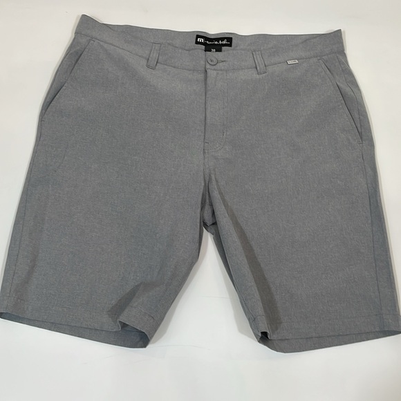 Travis Mathew Shorts Size 38 Gray Golf Short EUC - Picture 9 of 9